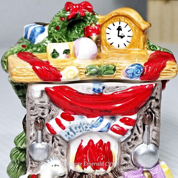 Vtg Christmas Fireplace Chimney Sugar Bowl Lidded & Free Green Glass Spoon READ - Picture 12 of 12